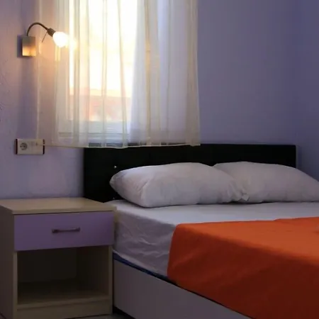 Grand World Hotel 2*