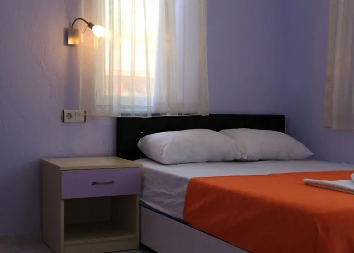 Grand World Hotel 2*